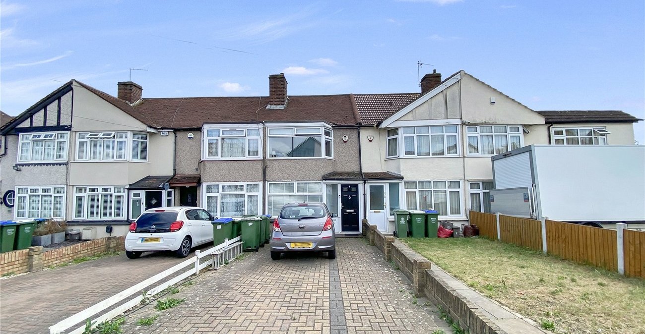 2 bedroom house for sale in Sidcup | Robinson Jackson