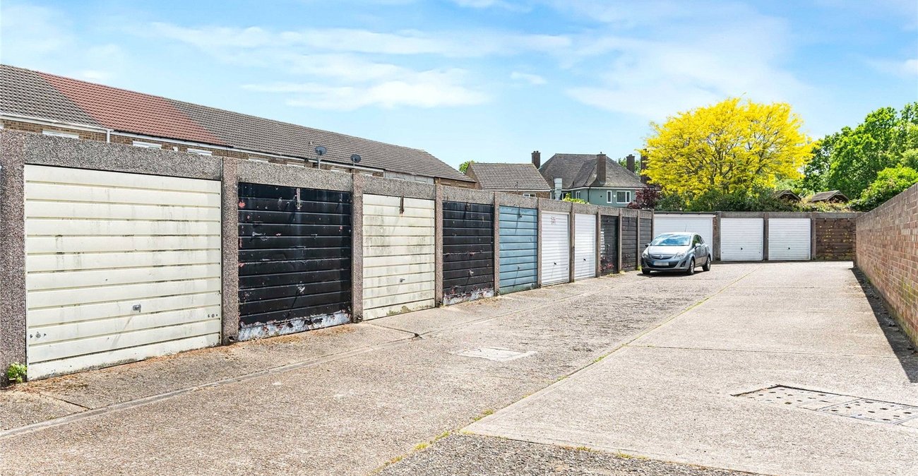 3 bedroom house for sale in Welling | Robinson Jackson