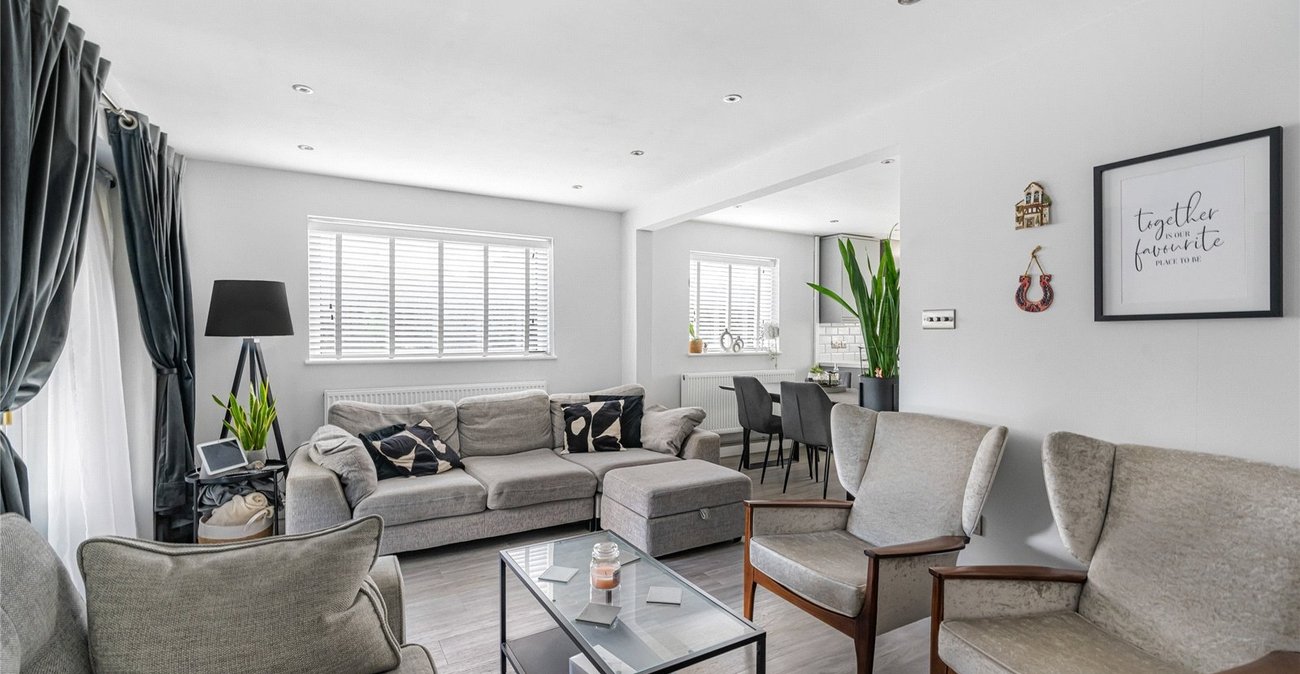 3 bedroom house for sale in Welling | Robinson Jackson