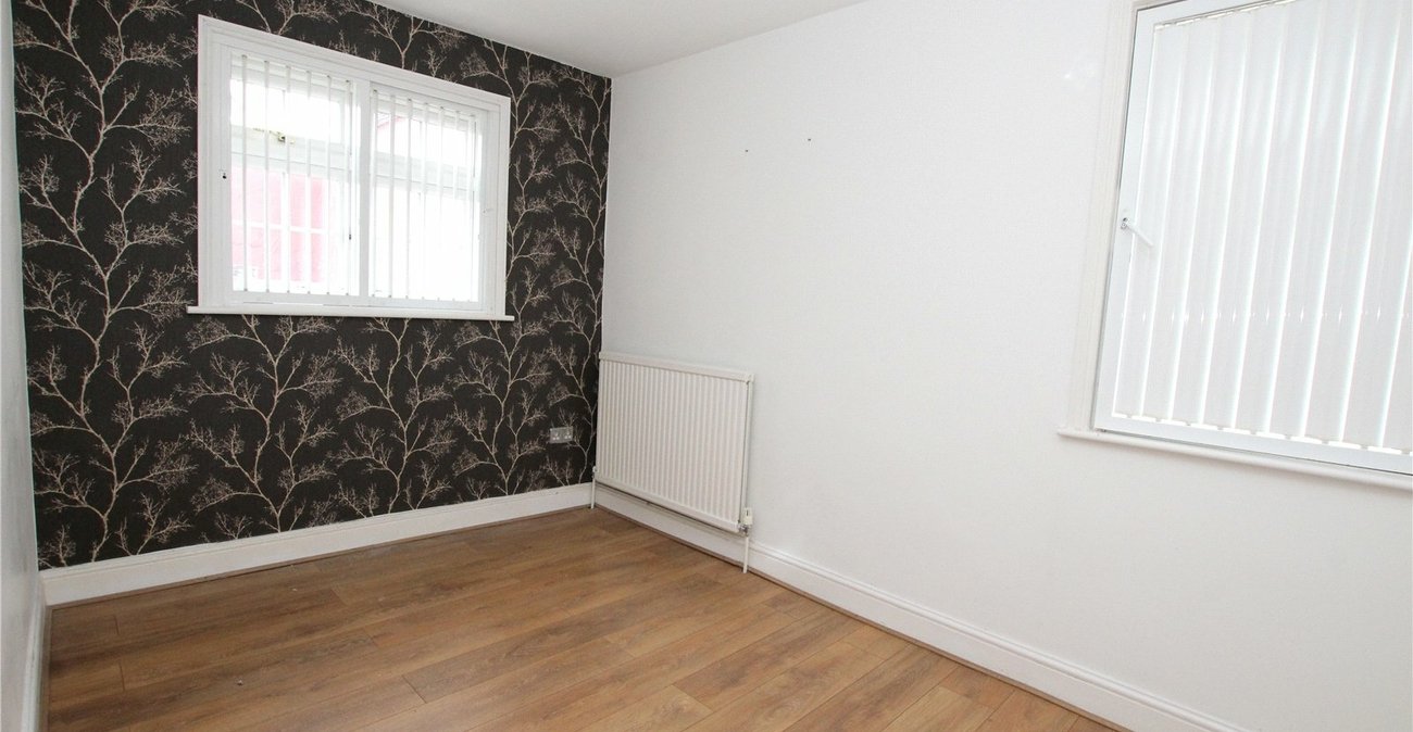 5 bedroom house for sale in Plumstead Common | Robinson Jackson