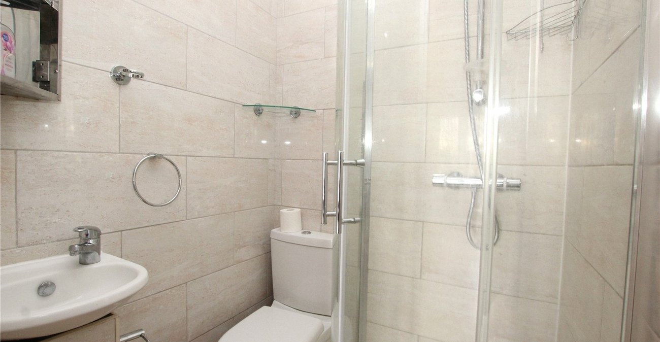 5 bedroom house for sale in Plumstead Common | Robinson Jackson