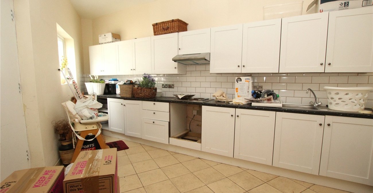 5 bedroom house for sale in Plumstead Common | Robinson Jackson