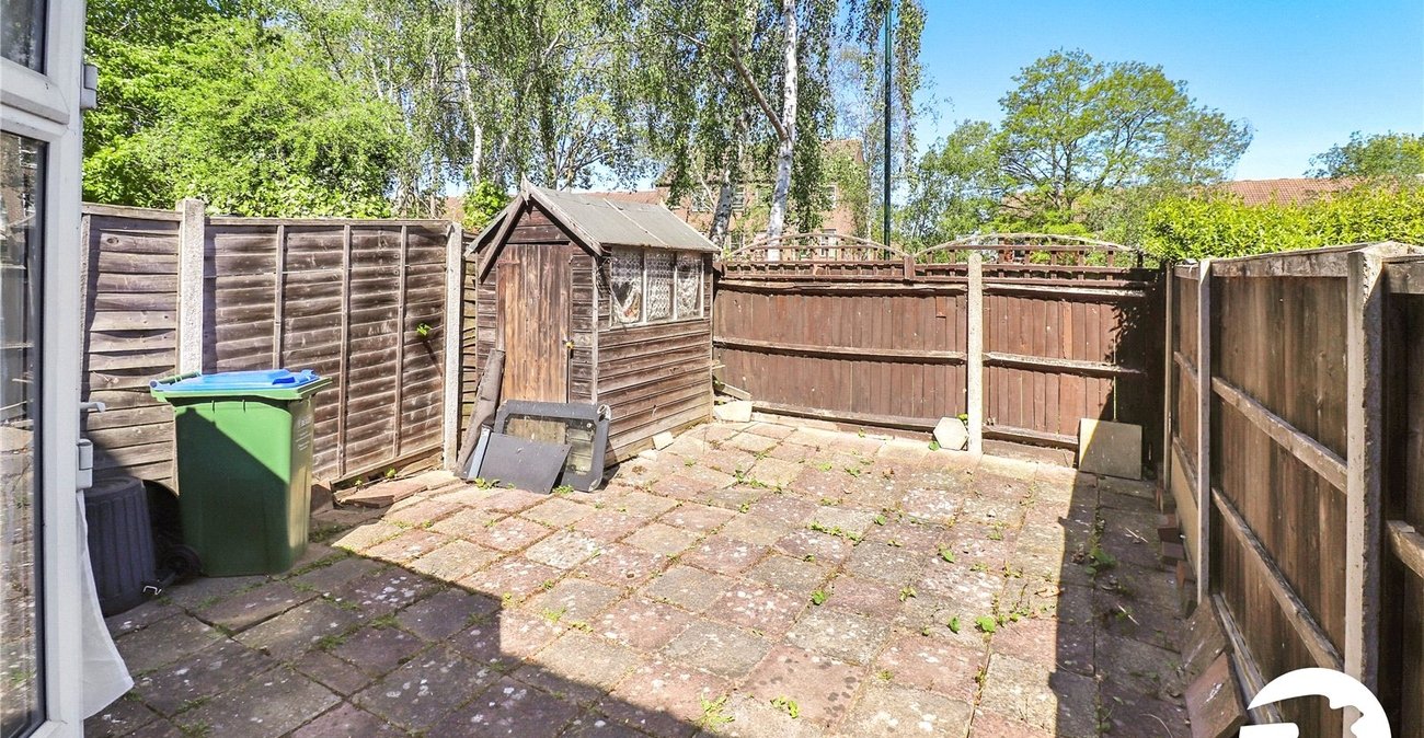 4 bedroom house for sale in London | Robinson Jackson