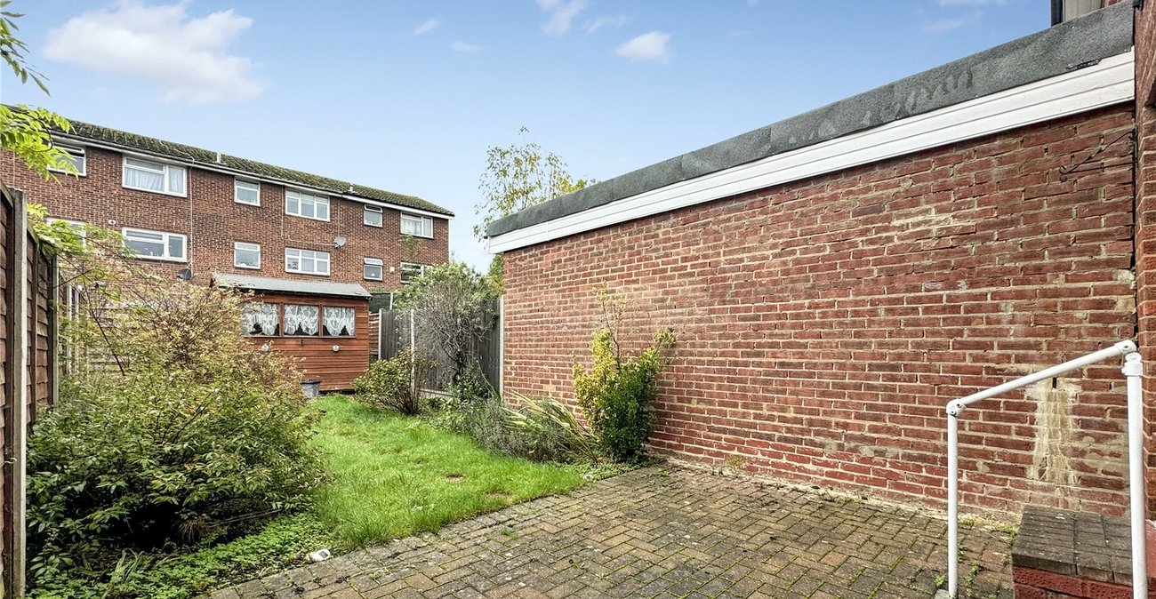 3 bedroom house for sale in Thamesmead | Robinson Jackson