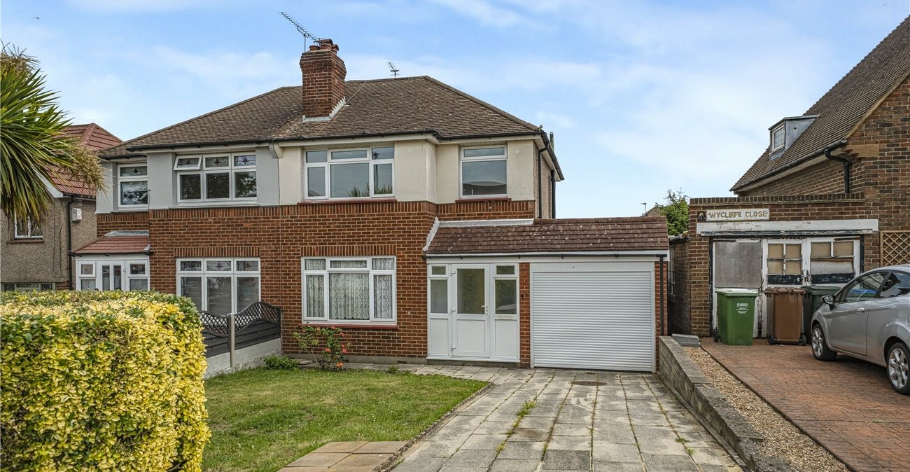 3 bedroom house for sale in Welling | Robinson Jackson