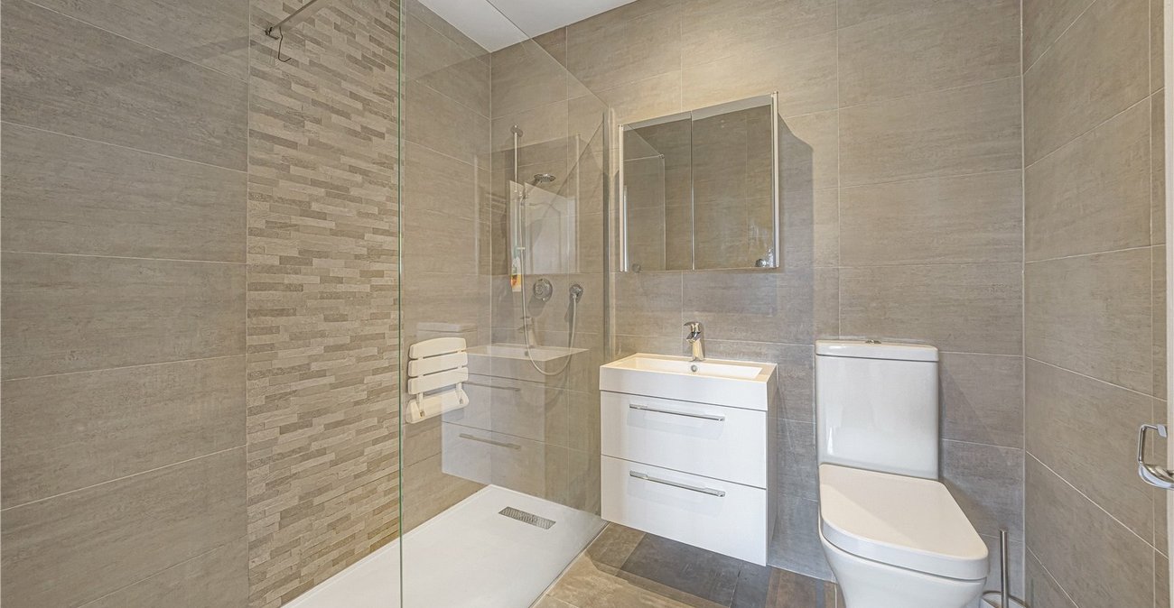 3 bedroom house for sale in Welling | Robinson Jackson