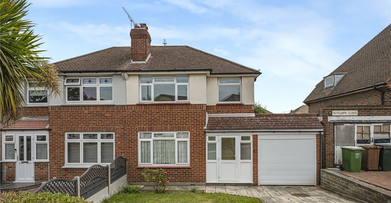3 bedroom house for sale in Welling | Robinson Jackson