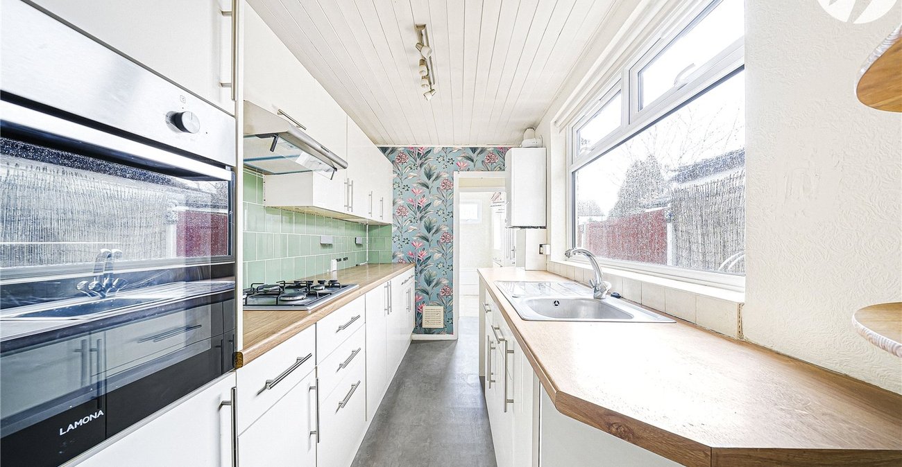 2 bedroom house for sale in West Dartford | Robinson Jackson