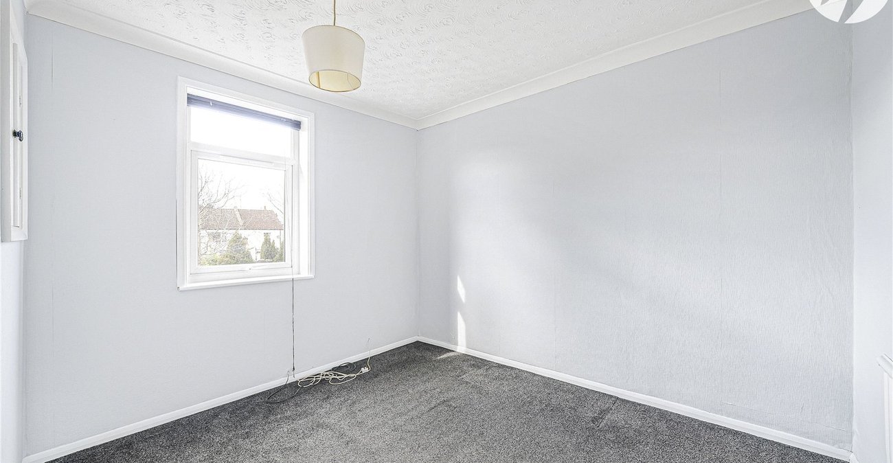 2 bedroom house for sale in West Dartford | Robinson Jackson