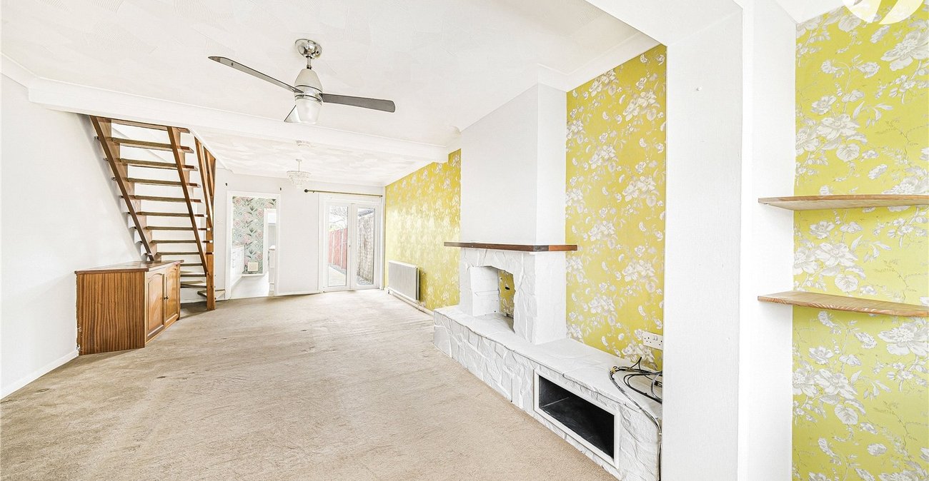 2 bedroom house for sale in West Dartford | Robinson Jackson