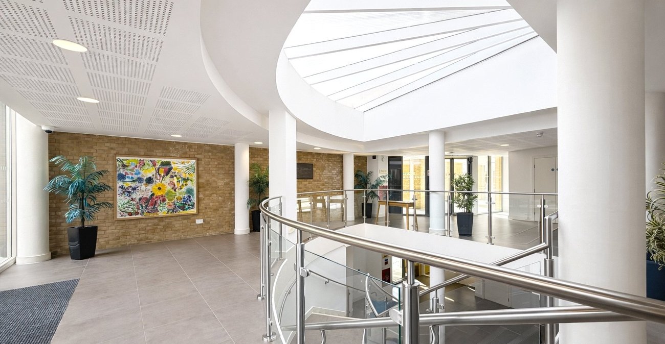 2 bedroom property for sale in London | Robinson Jackson