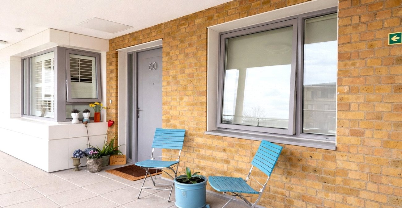 2 bedroom property for sale in London | Robinson Jackson