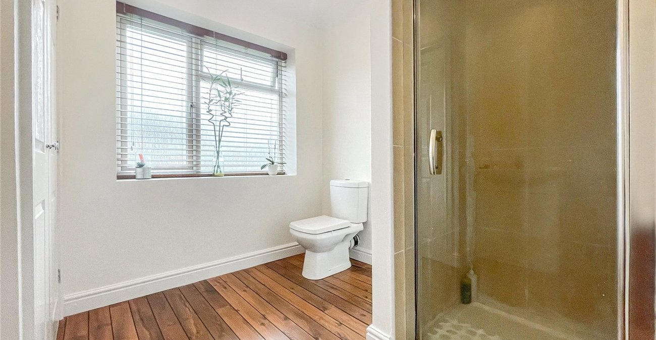 5 bedroom house for sale in Rainham | Robinson Michael & Jackson