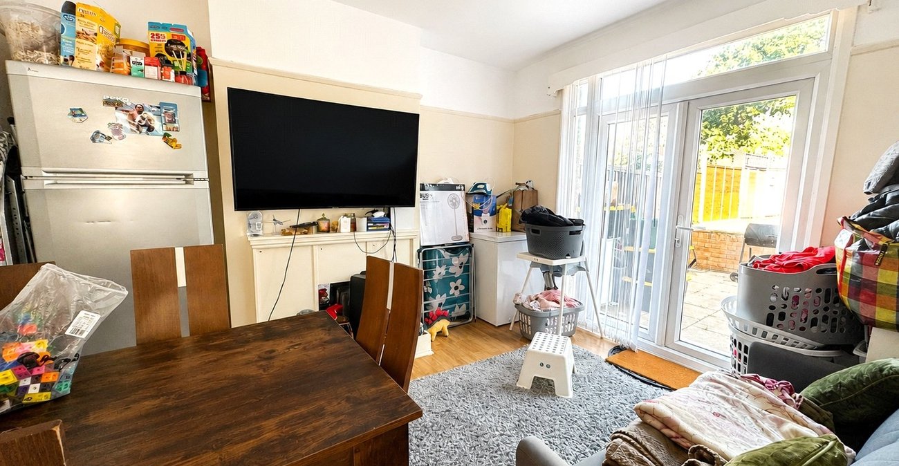 2 bedroom property for sale in Catford | Robinson Jackson