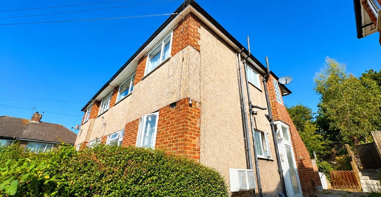 2 bedroom property for sale in Catford | Robinson Jackson