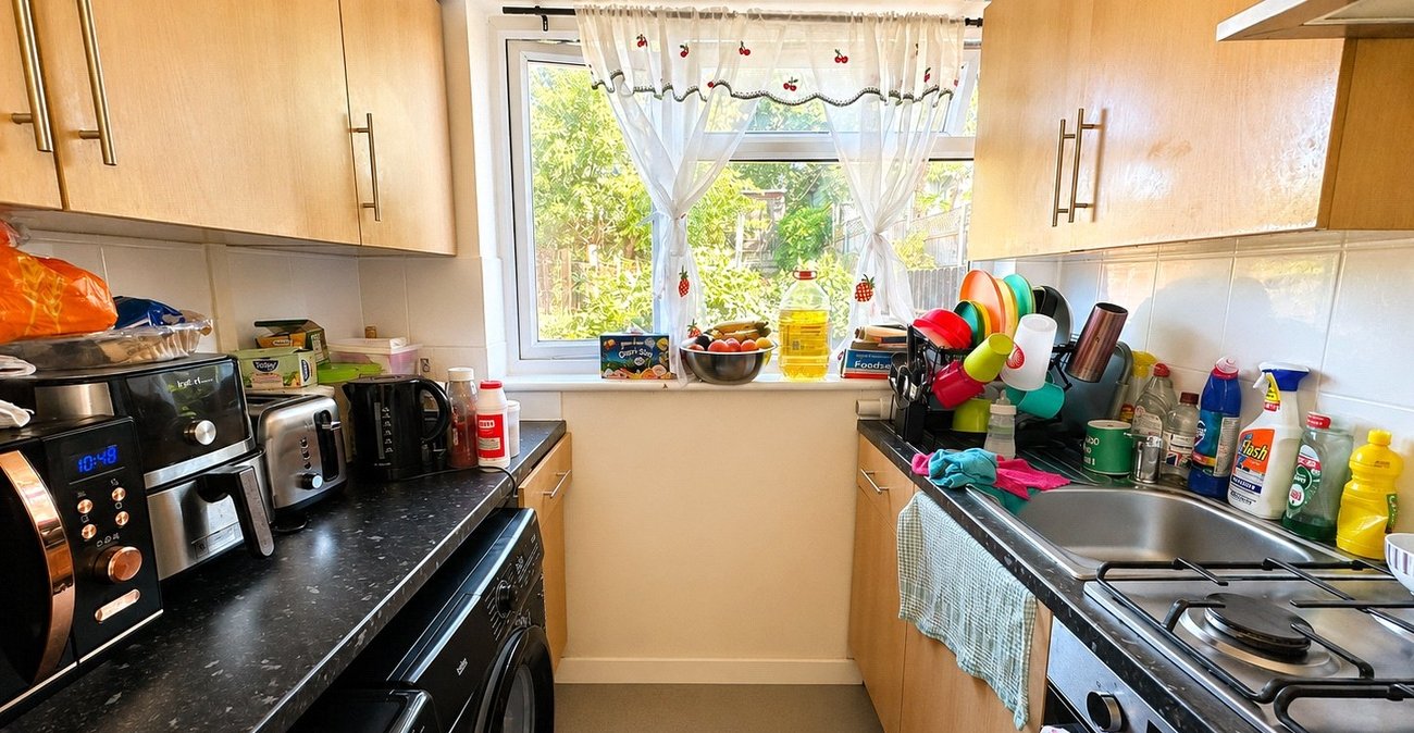 2 bedroom property for sale in Catford | Robinson Jackson