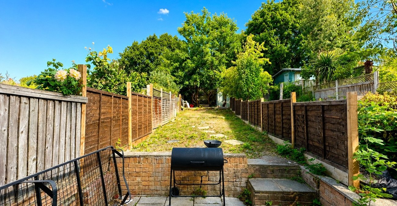 2 bedroom property for sale in Catford | Robinson Jackson
