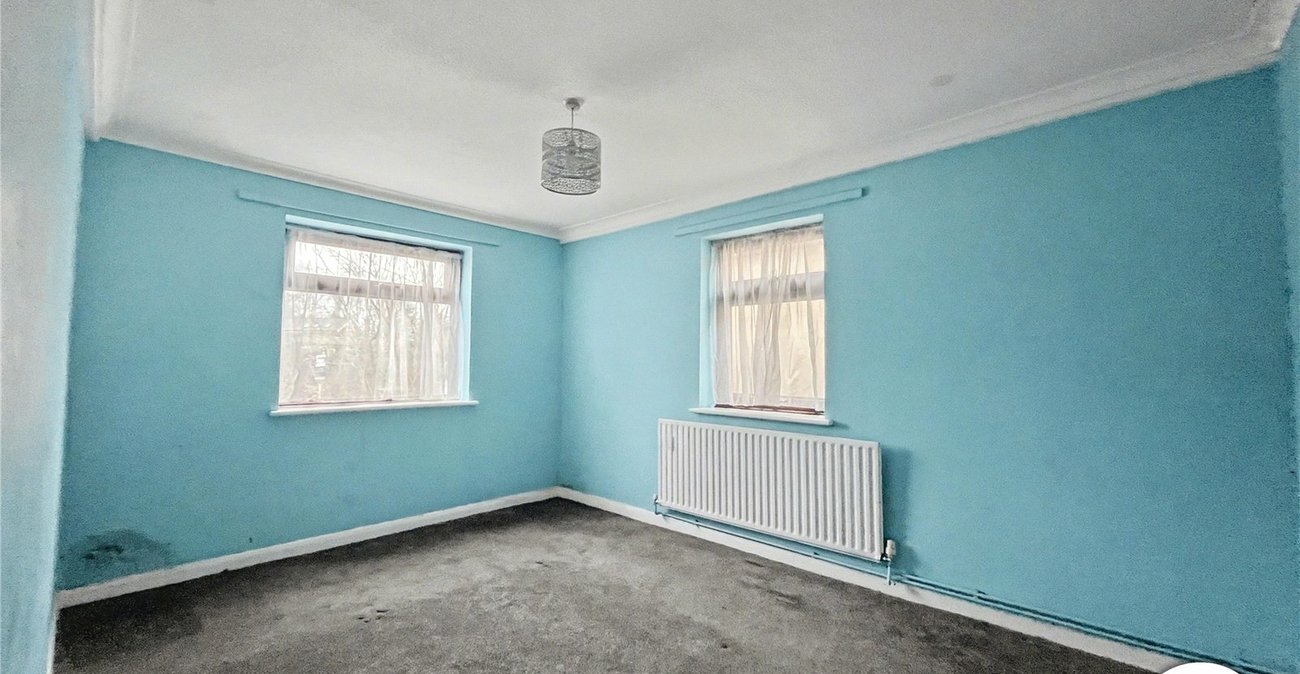 2 bedroom bungalow for sale in Bobbing | Robinson Michael & Jackson