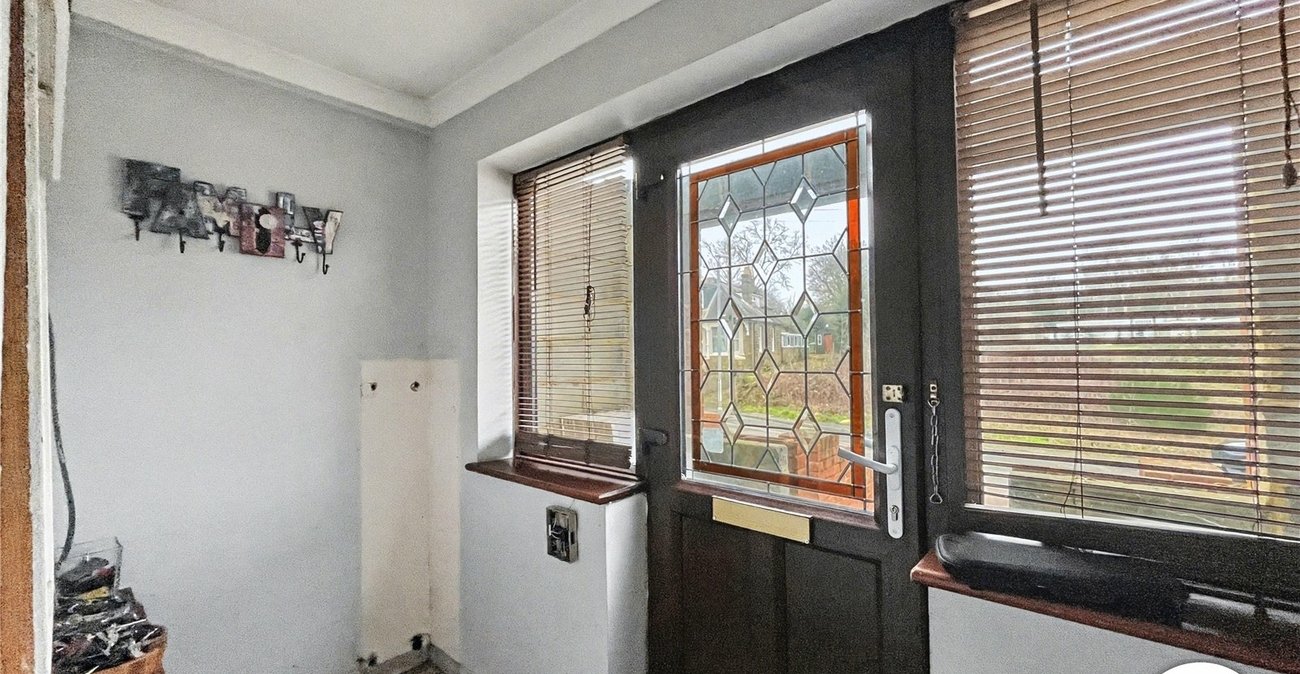 2 bedroom bungalow for sale in Bobbing | Robinson Michael & Jackson