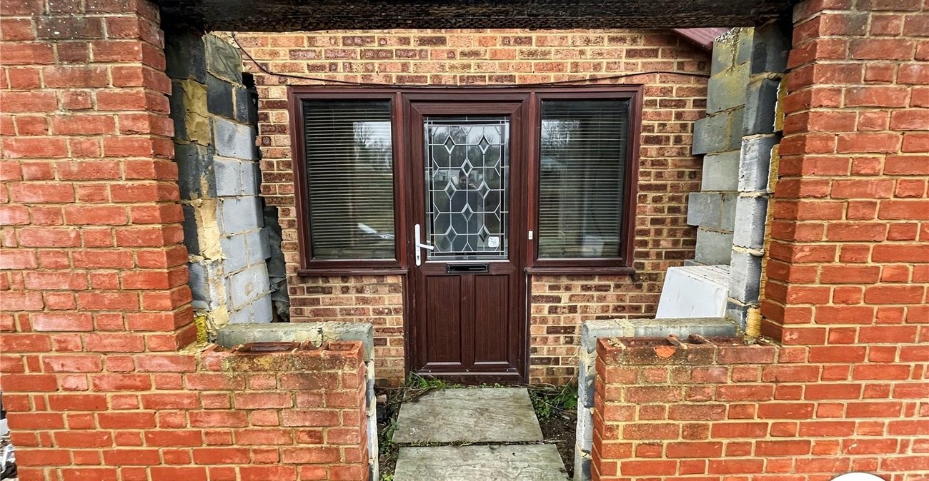 2 bedroom bungalow for sale in Bobbing | Robinson Michael & Jackson