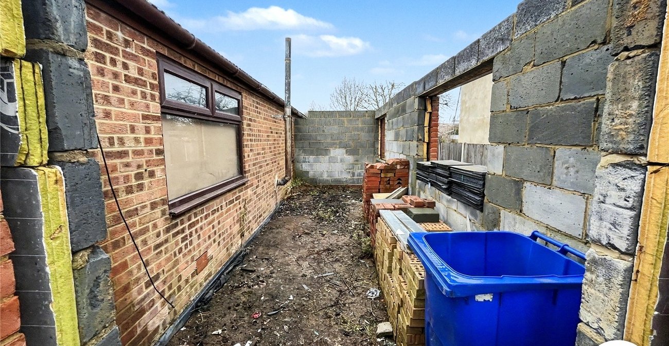 2 bedroom bungalow for sale in Bobbing | Robinson Michael & Jackson