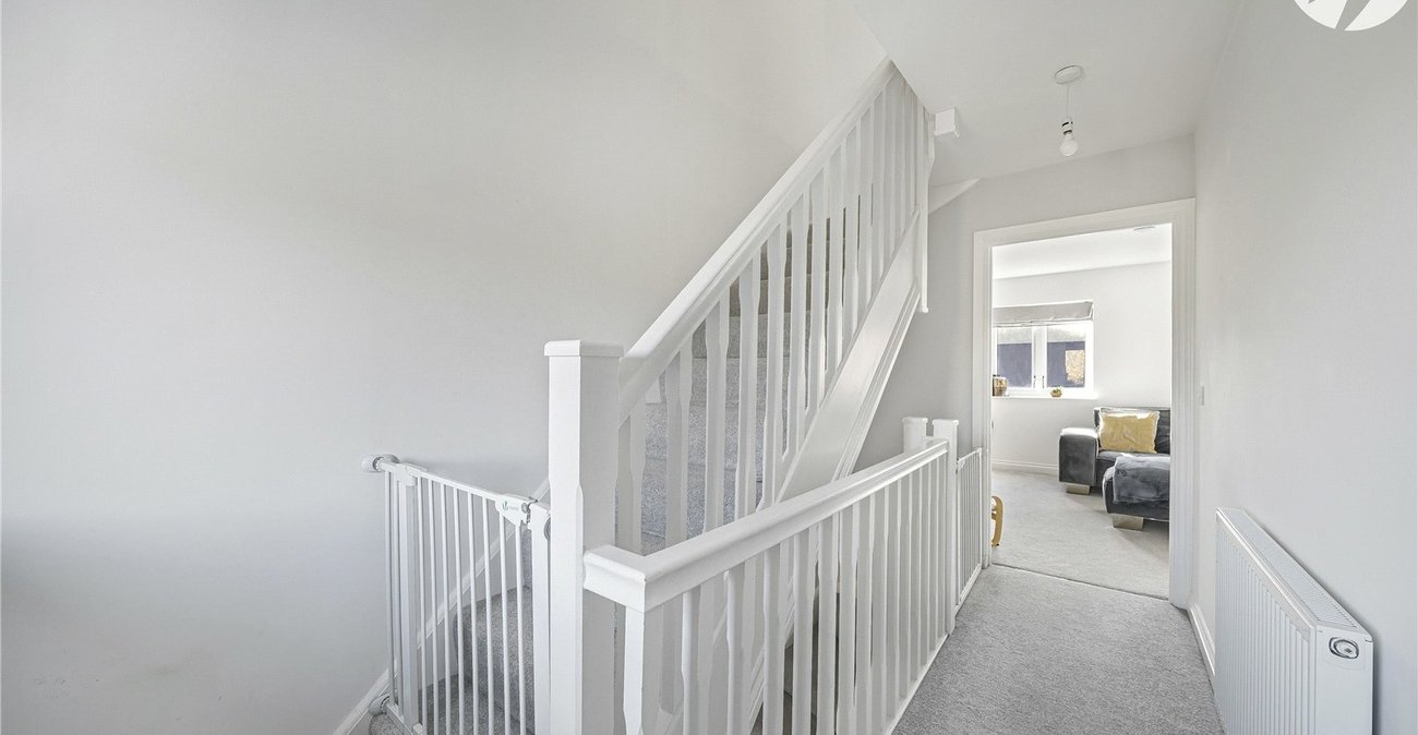 3 bedroom property for sale in Castle Hill | Robinson Jackson