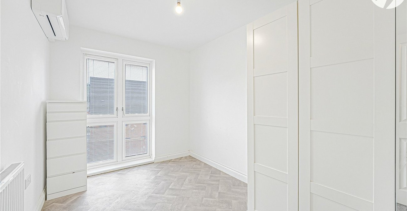 2 bedroom property for sale in Castle Hill | Robinson Jackson