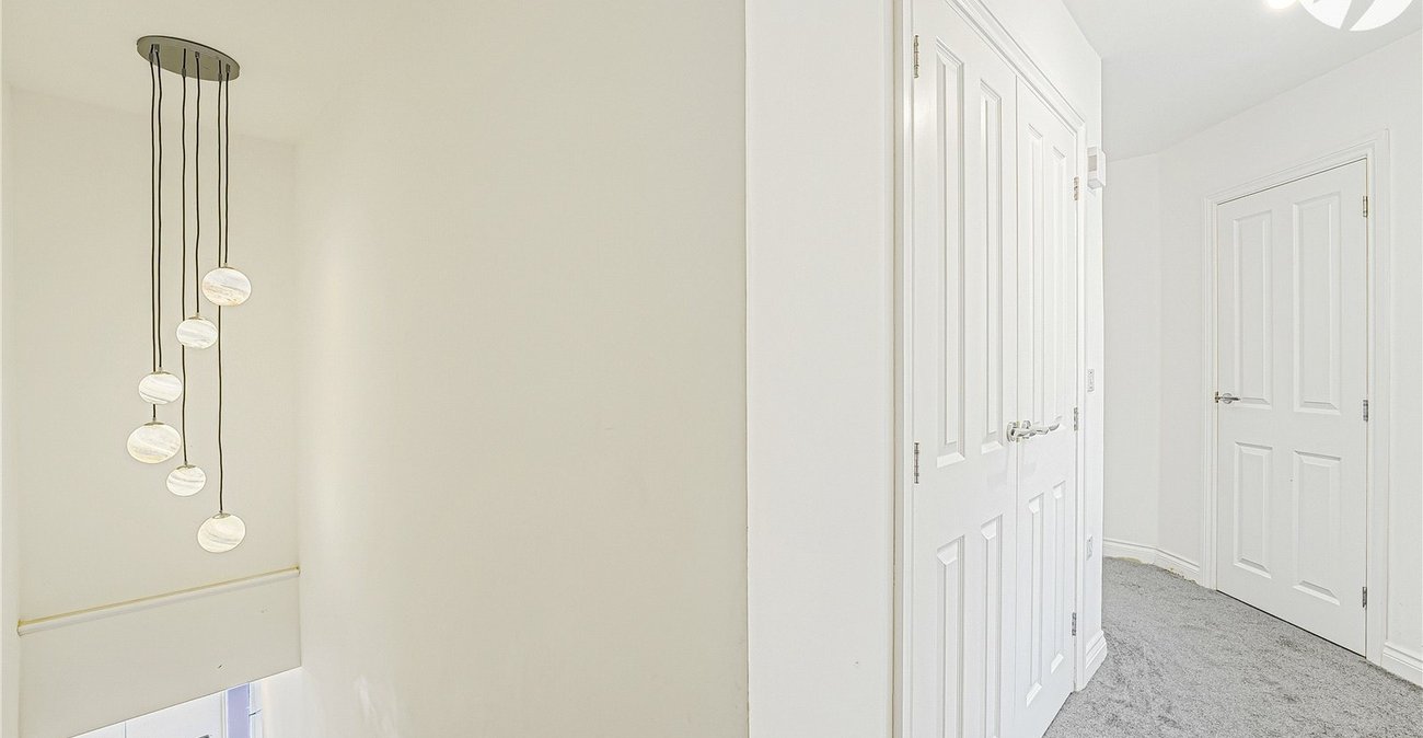 2 bedroom property for sale in Castle Hill | Robinson Jackson