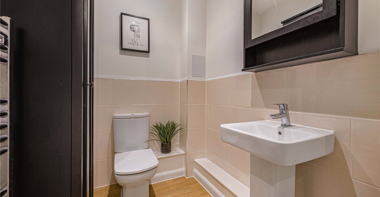 3 bedroom property for sale in Welling | Robinson Jackson