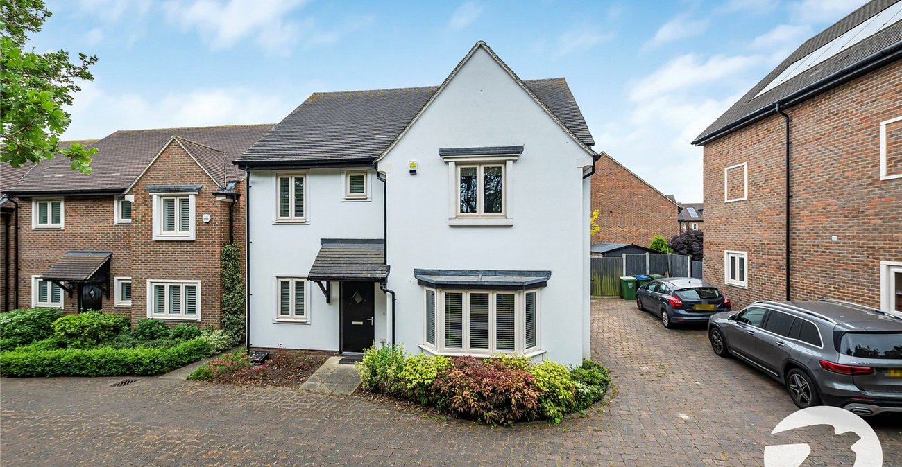 4 bedroom house for sale in Welling | Robinson Jackson