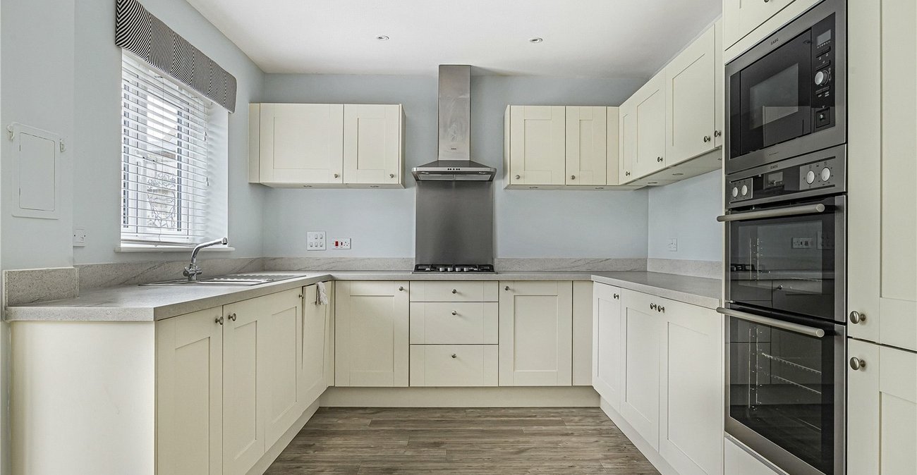 4 bedroom house for sale in Welling | Robinson Jackson