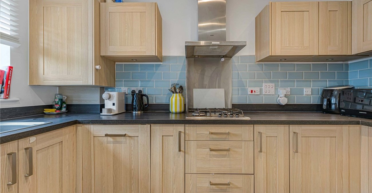 3 bedroom property for sale in Welling | Robinson Jackson