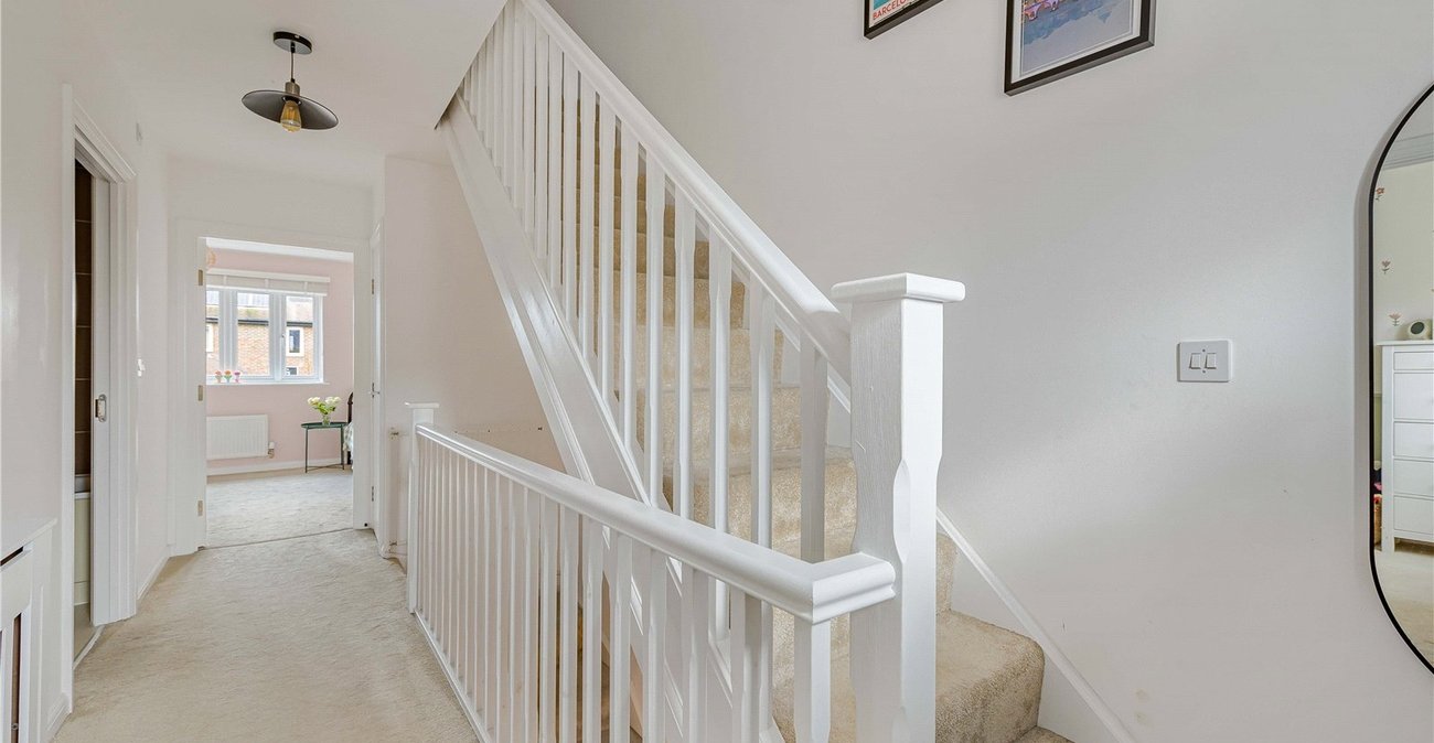 3 bedroom property for sale in Welling | Robinson Jackson