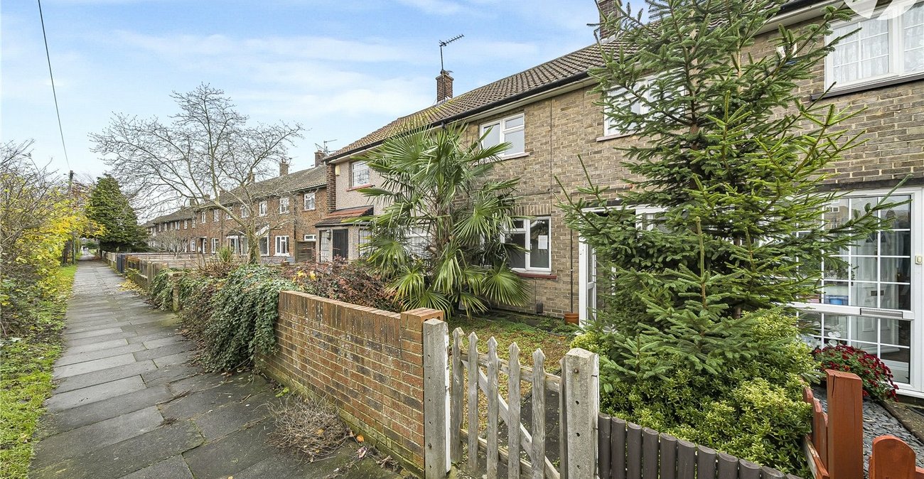 2 bedroom house for sale in Dartford | Robinson Jackson