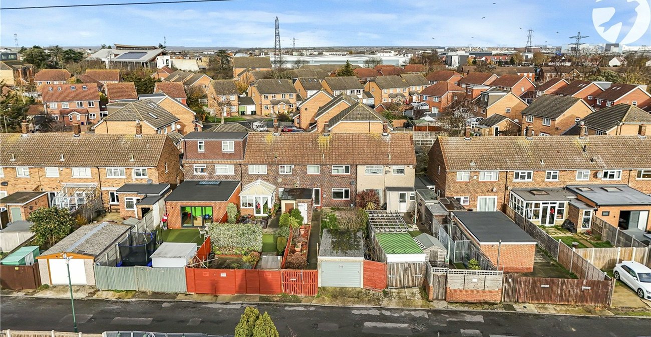 2 bedroom house for sale in Dartford | Robinson Jackson