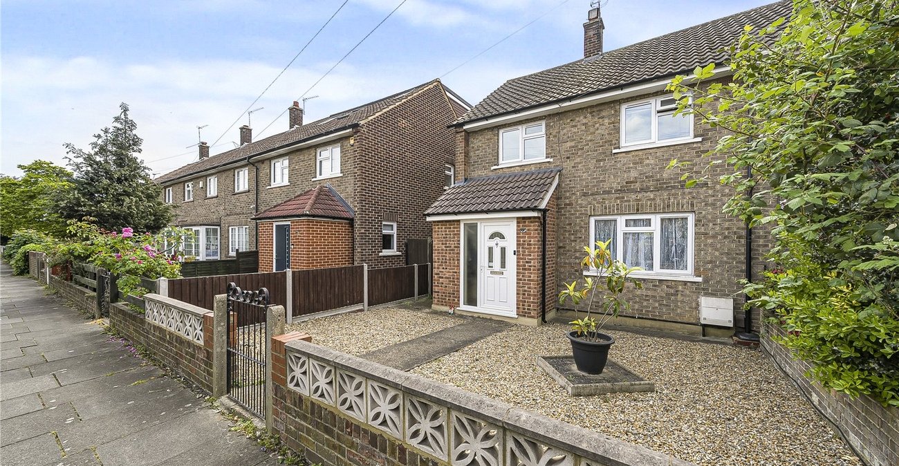 2 bedroom house for sale in Dartford | Robinson Jackson