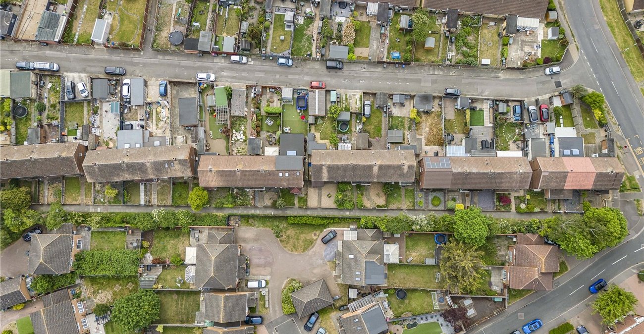 2 bedroom house for sale in Dartford | Robinson Jackson