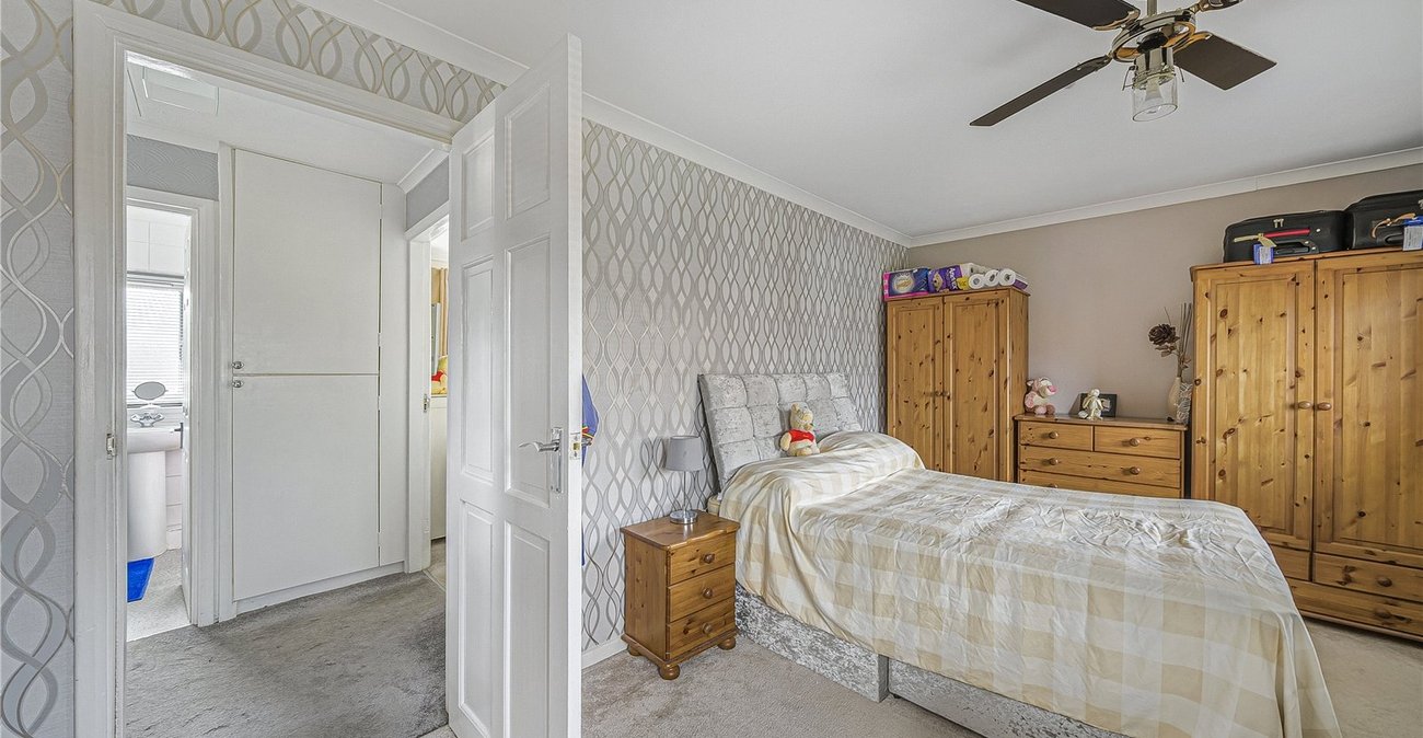 2 bedroom house for sale in Dartford | Robinson Jackson