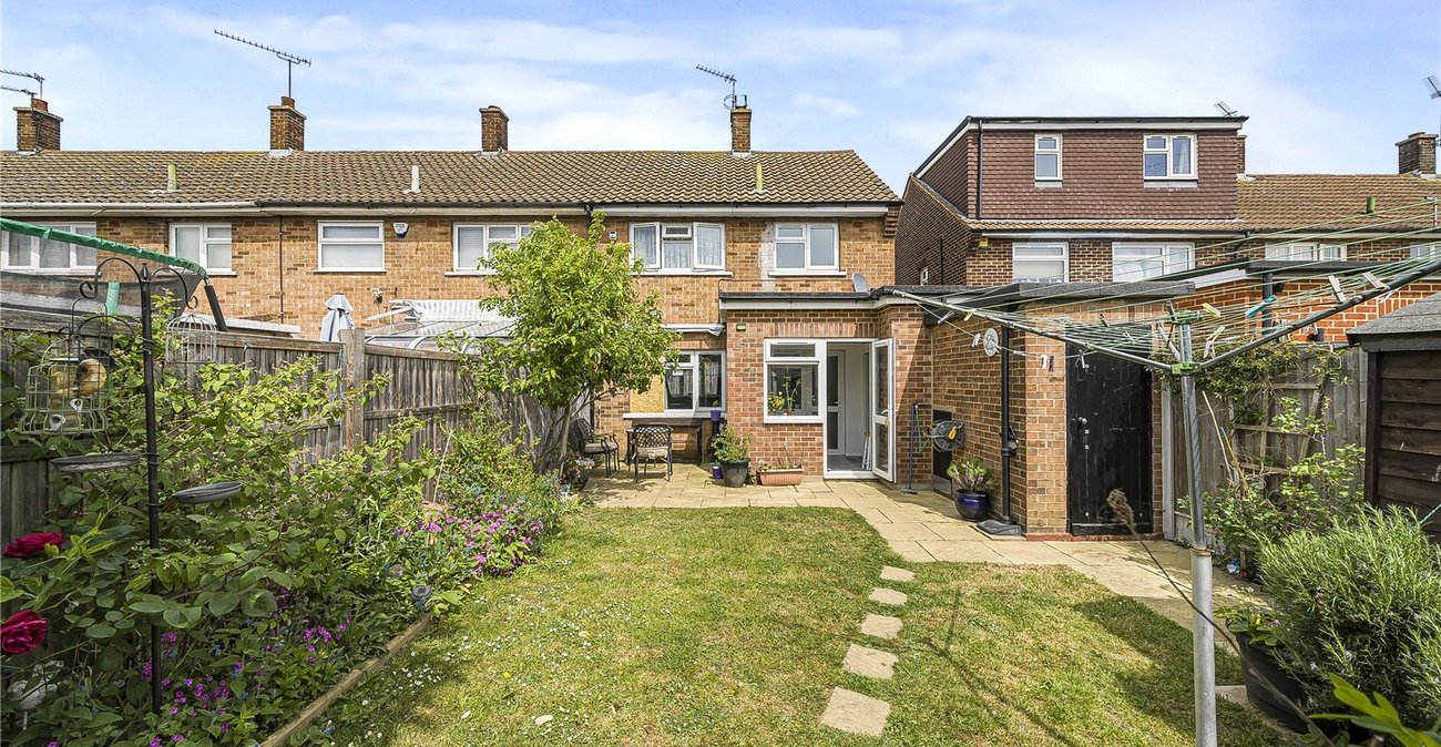 2 bedroom house for sale in Dartford | Robinson Jackson