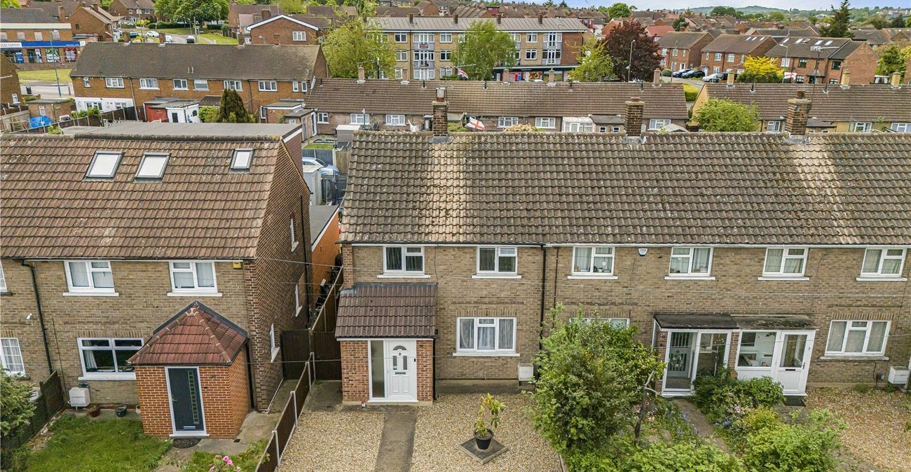 2 bedroom house for sale in Dartford | Robinson Jackson
