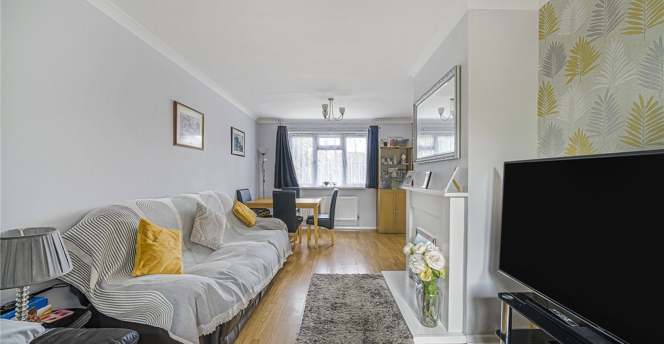 2 bedroom house for sale in Dartford | Robinson Jackson