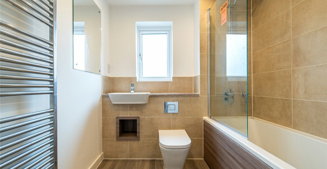 3 bedroom house for sale in Northfleet | Robinson Michael & Jackson