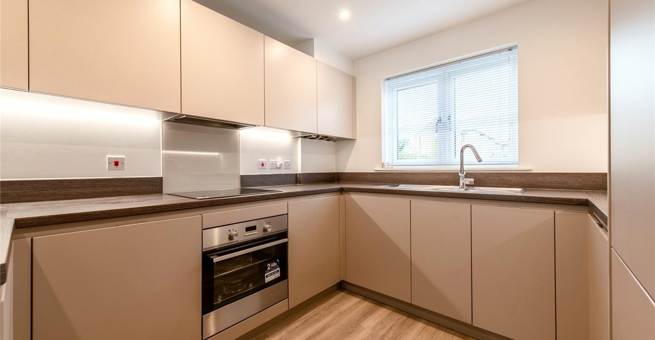 3 bedroom house for sale in Northfleet | Robinson Michael & Jackson