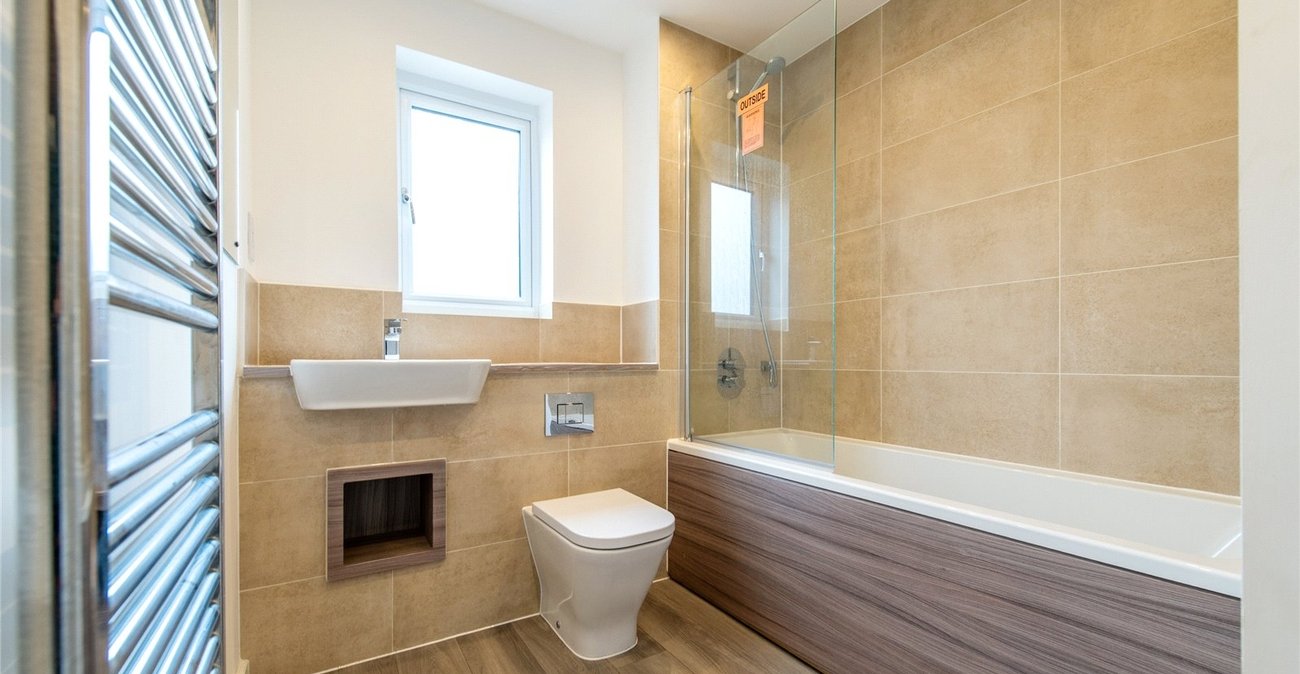 3 bedroom house for sale in Northfleet | Robinson Michael & Jackson