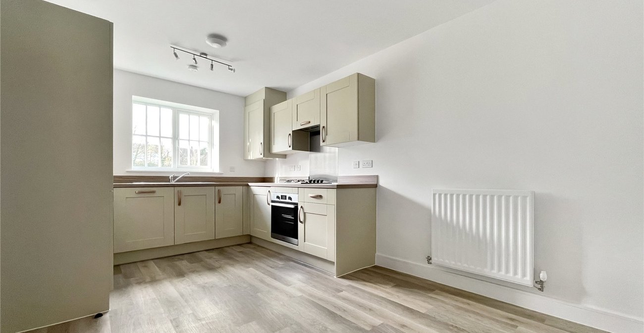 3 bedroom house for sale in Rainham | Robinson Michael & Jackson