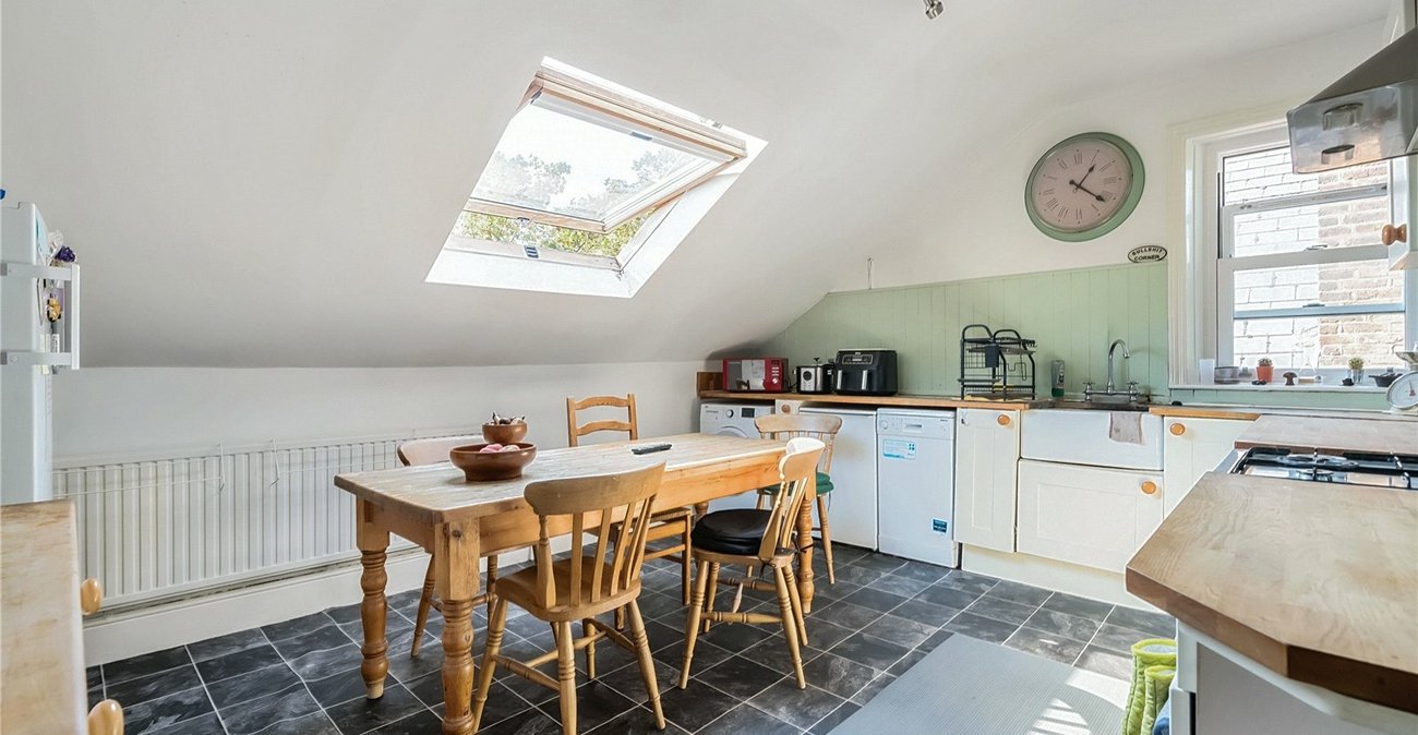 2 bedroom property for sale in  | Robinson Jackson