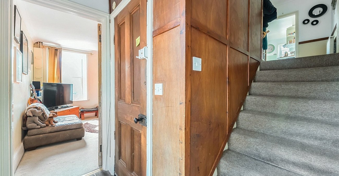 2 bedroom property for sale in  | Robinson Jackson