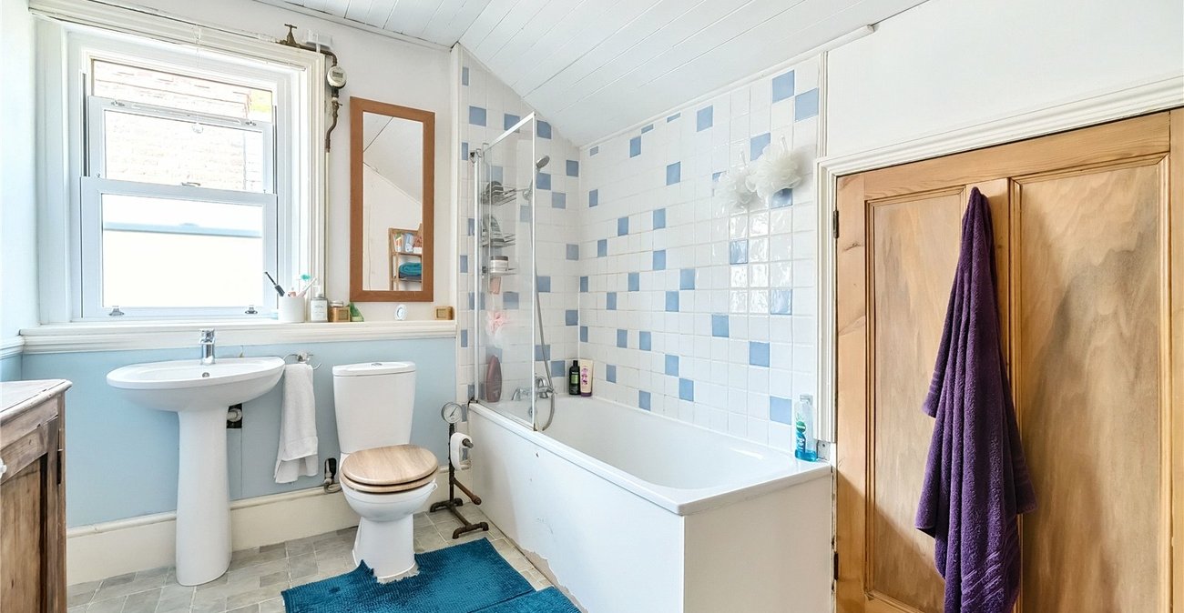 2 bedroom property for sale in  | Robinson Jackson