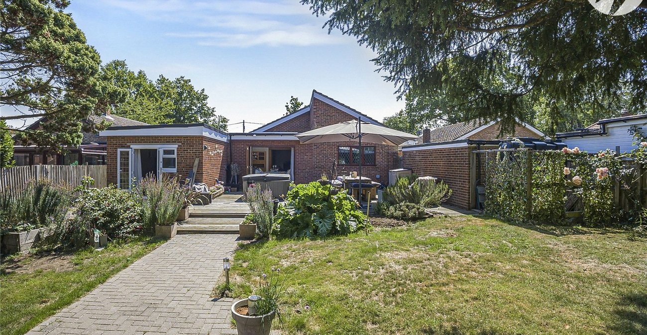 4 bedroom bungalow for sale in West Kingsdown | Robinson Jackson