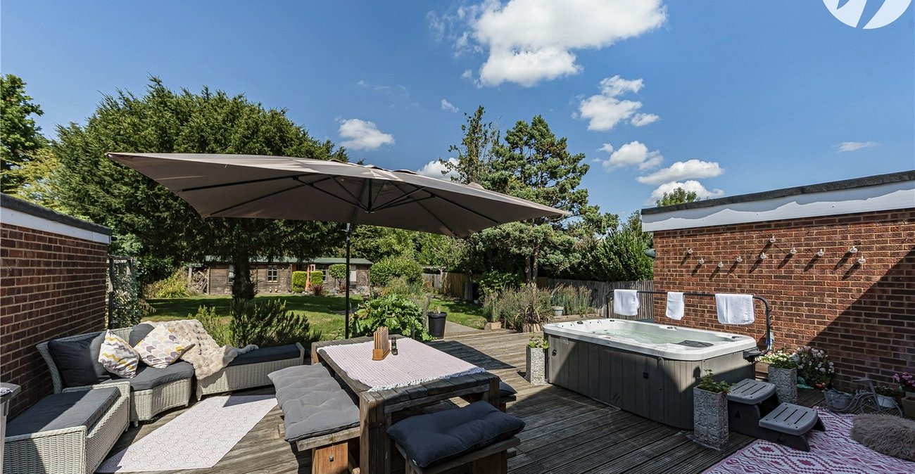 4 bedroom bungalow for sale in West Kingsdown | Robinson Jackson